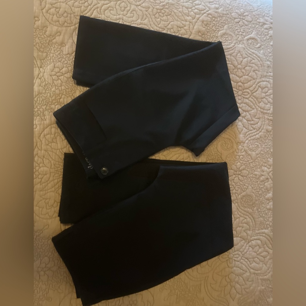 Lot 2 D&Co Black Woven Twill Flat Front Straight Leg Pants, Size 10